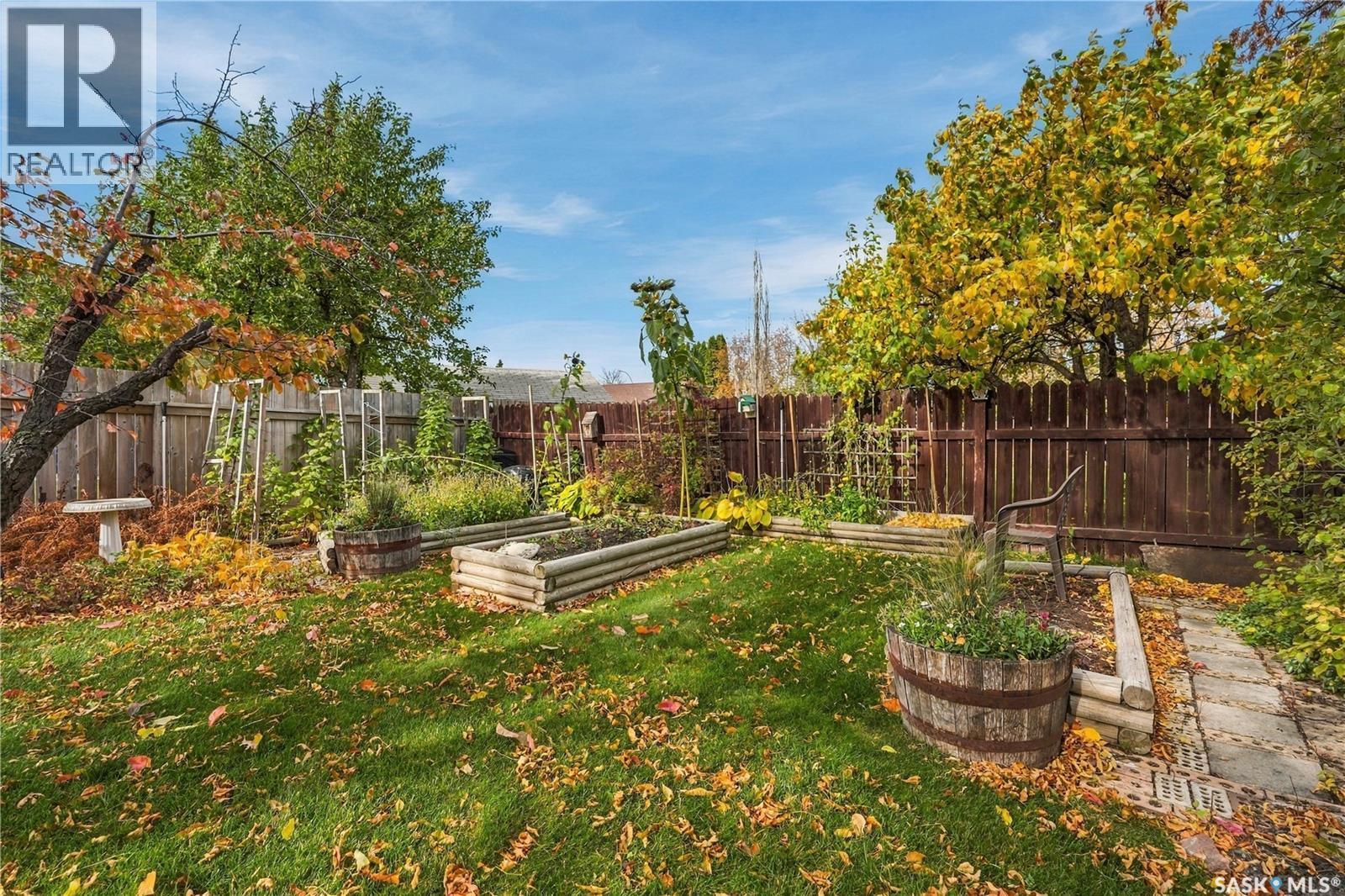 374 Thain Crescent, Saskatoon, SK
