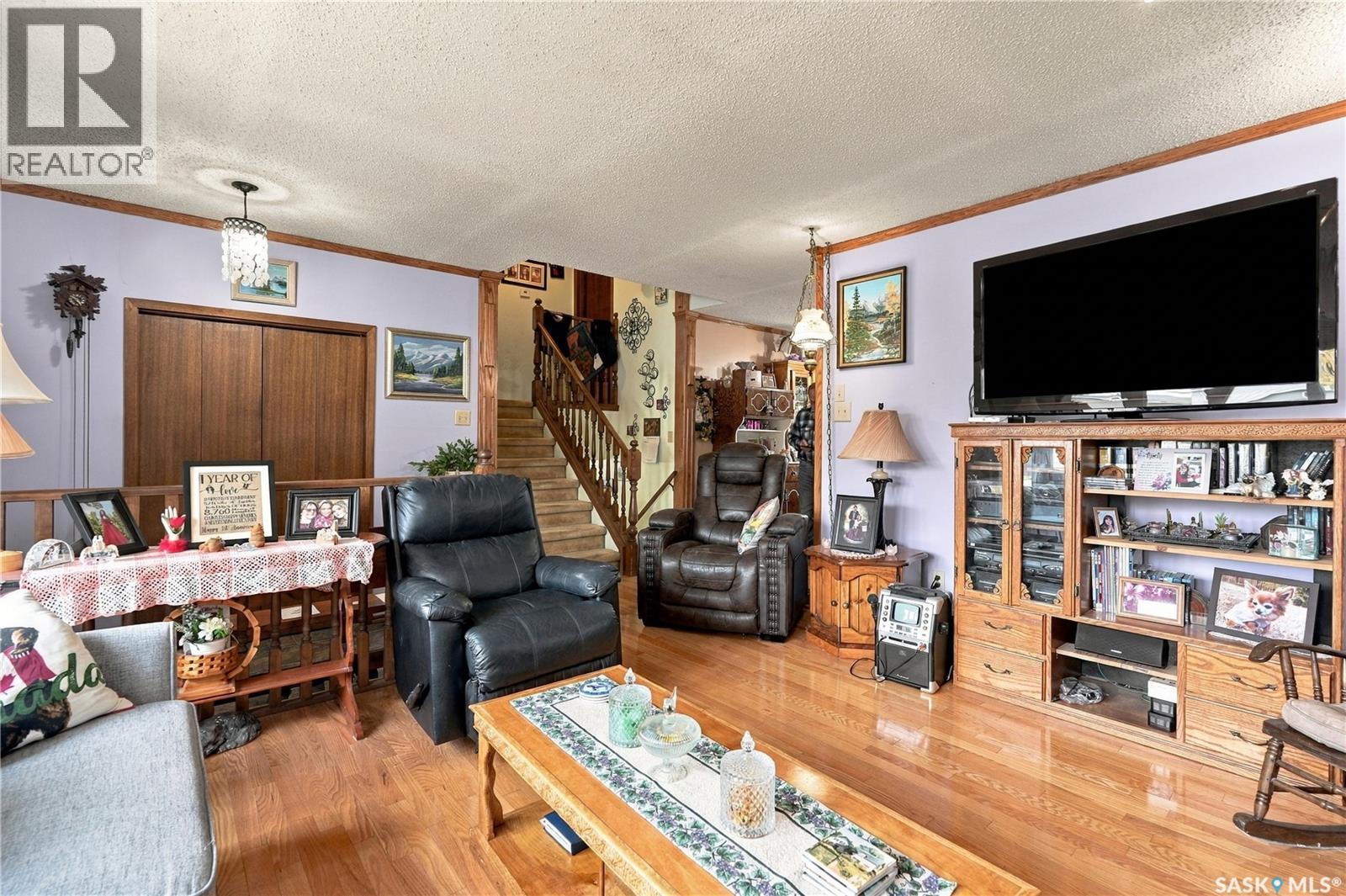 374 Thain Crescent, Saskatoon, SK