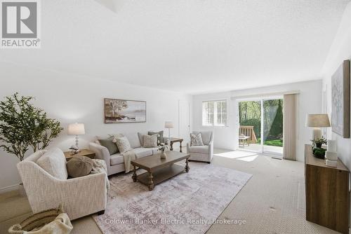 40 - 300 FRANMOR DRIVE  Peterborough (Ashburnham Ward 4), ON K9H 7R2