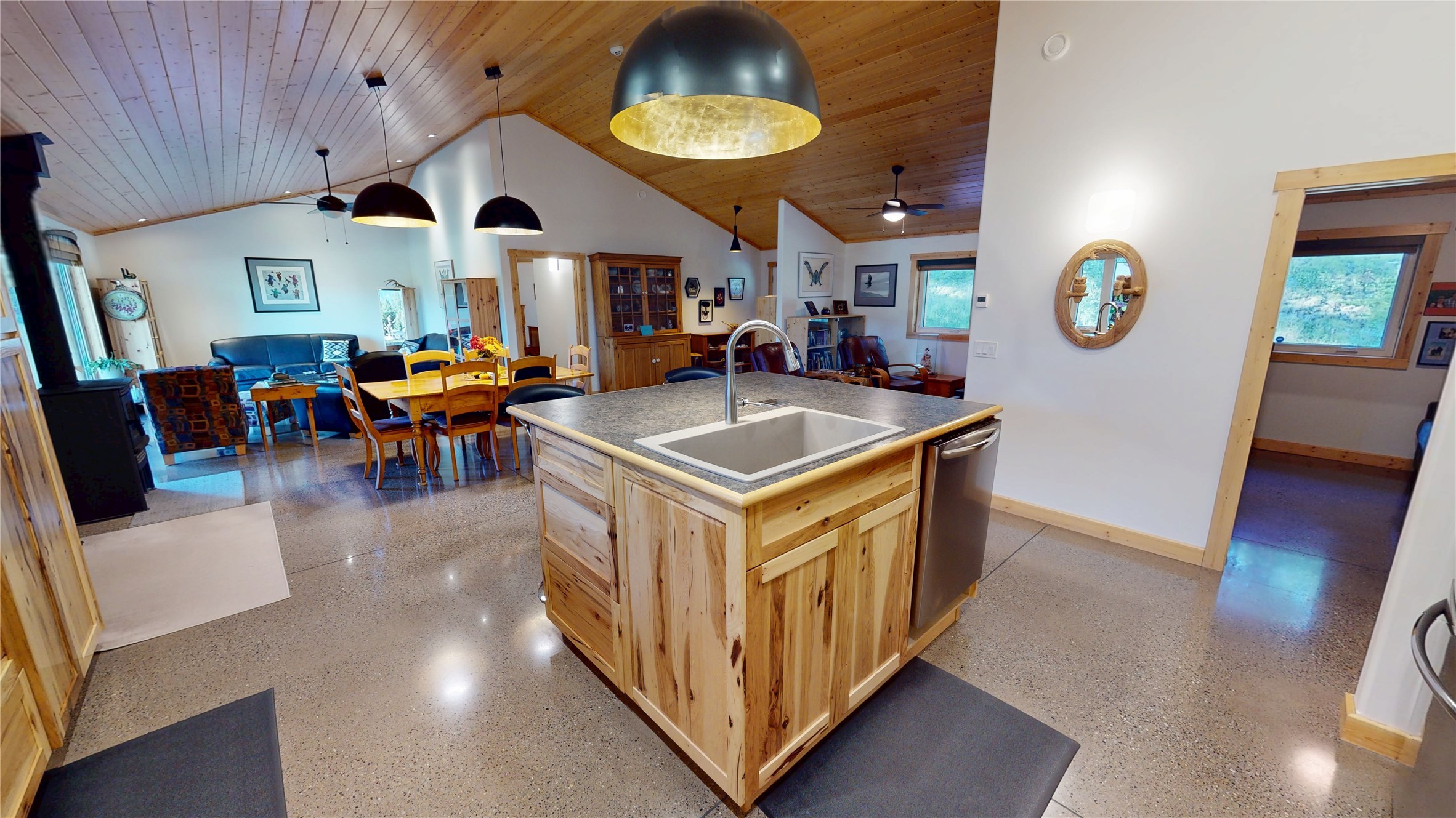 4427 Ferguson Road, Mayook, BC