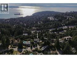 4582 WOODGREEN COURT  West Vancouver, BC V7S 2V7