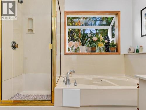5340 Kew Road, West Vancouver, BC 