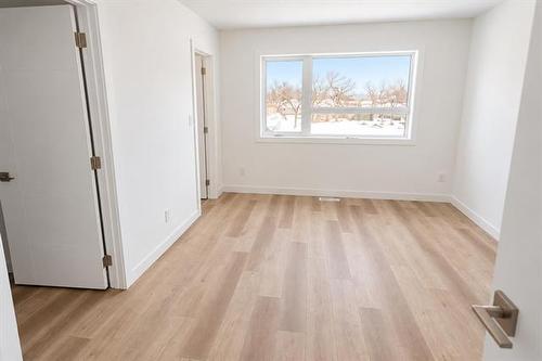 156 Perth Ave, Winnipeg, MB 