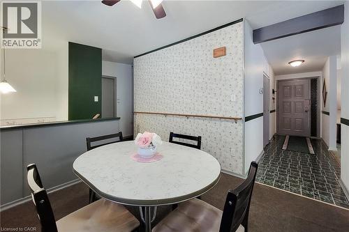 Convenient breakfast area with built-in cabinetry and easy access to the kitchen - 286 Mohawk Road W, Hamilton, ON 