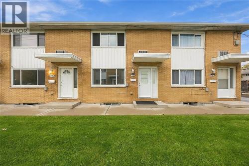 816 WELLINGTON STREET Unit# 19  Sarnia, ON N7T 1J5