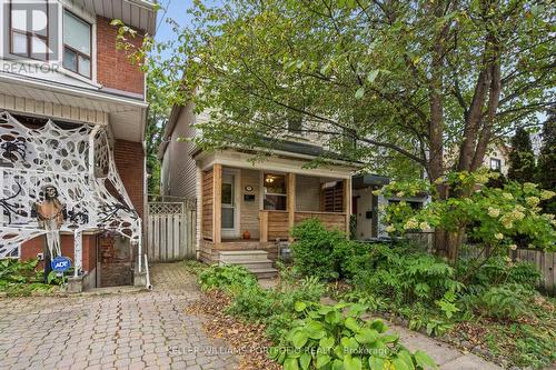 197 YARMOUTH ROAD  Toronto, ON M6G 1X5
