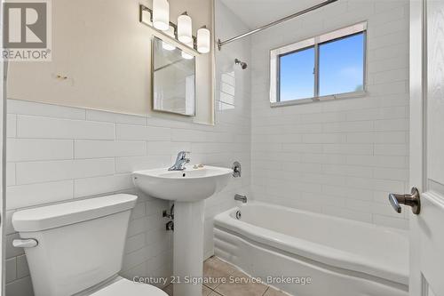 1254 Fennell Avenue E, Hamilton, ON 