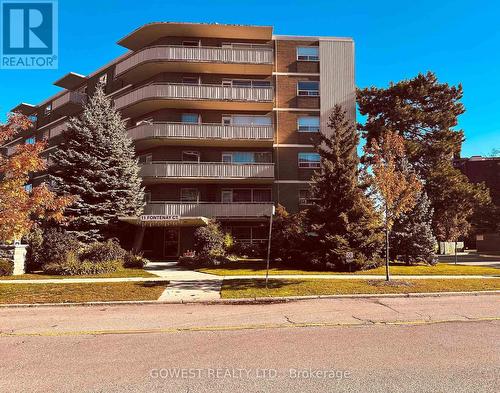 105 - 11 FONTENAY COURT  Toronto, ON M9A 4W6