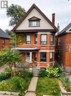 58 ARTHUR Avenue N  Hamilton, ON L8L 6C5