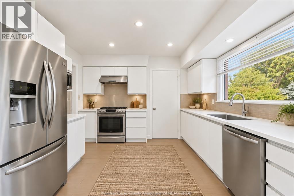 730 Champlain Drive, Windsor, ON