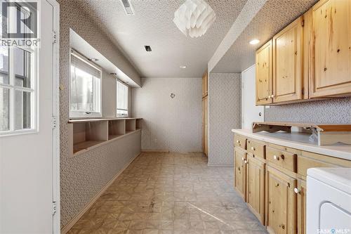 1034 Gryphons Walk, Regina, SK 