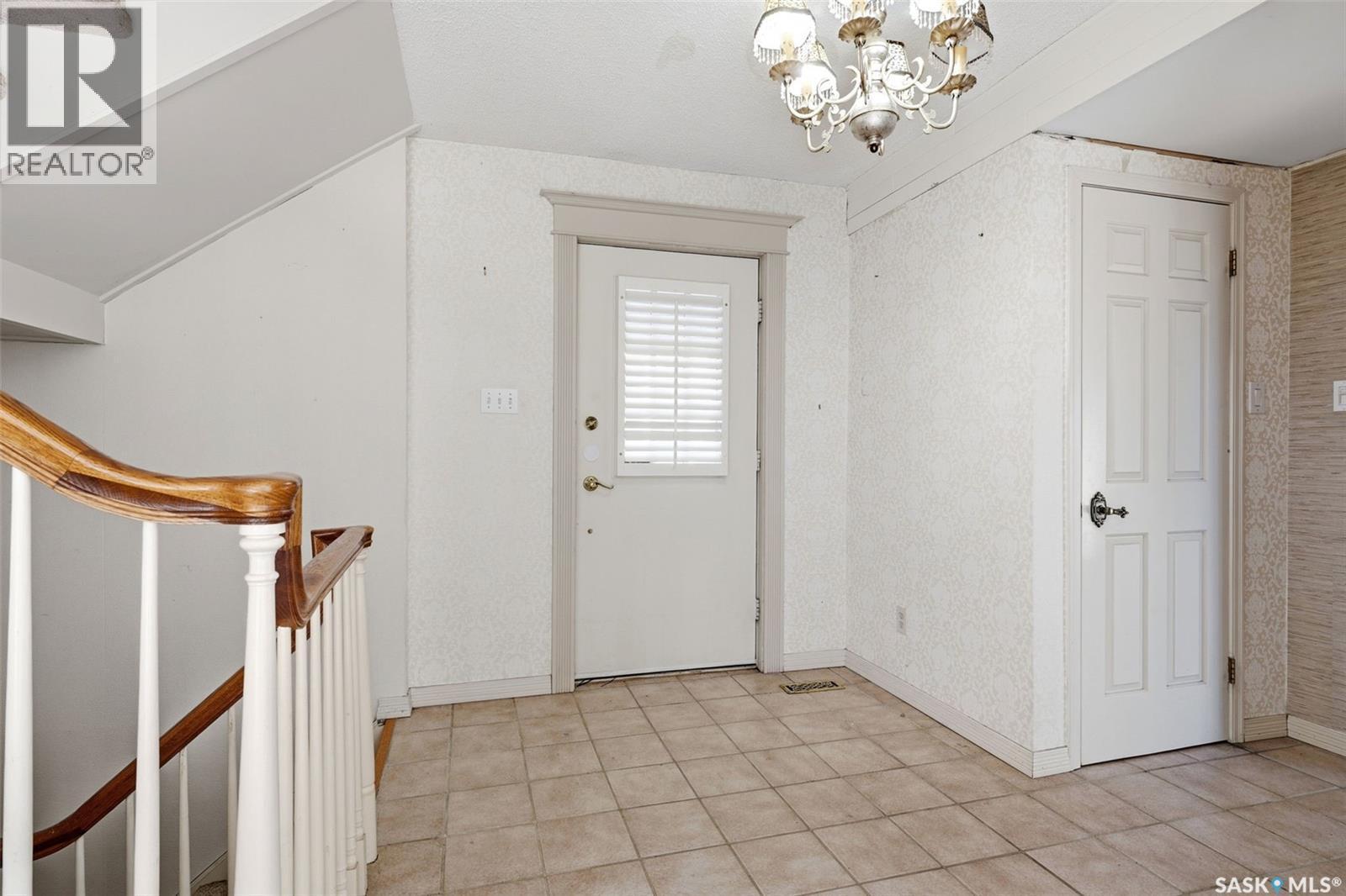 1034 Gryphons Walk, Regina, SK