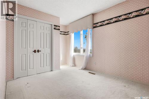 1034 Gryphons Walk, Regina, SK 