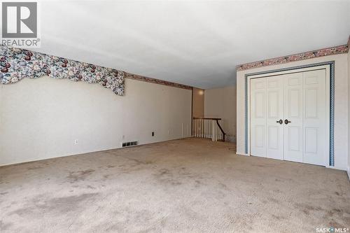 1034 Gryphons Walk, Regina, SK 