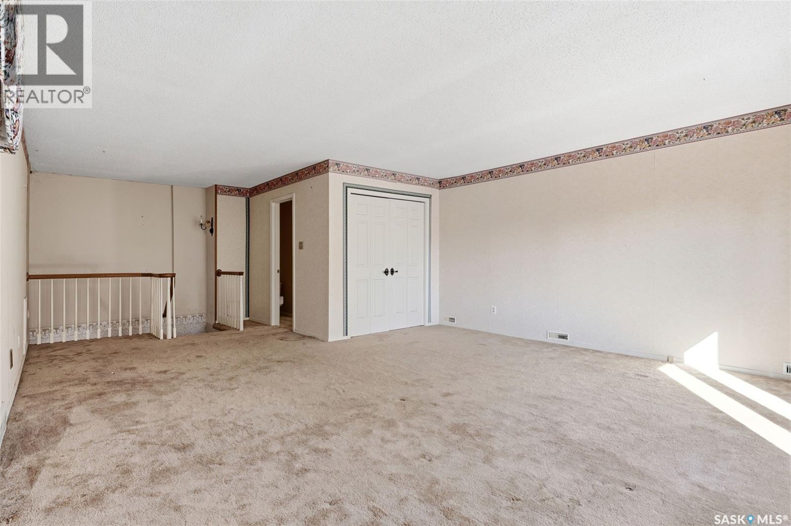 1034 Gryphons Walk, Regina, SK
