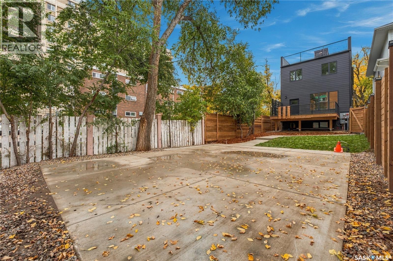 317 11Th Street E, Saskatoon, SK