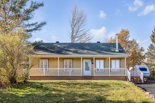 116 Rue Éric  Québec (Charlesbourg), QC G2N 1V8