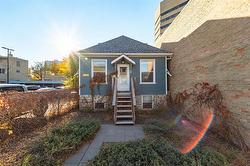 130 Fort ST  Winnipeg, MB R3C 1C7