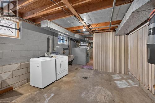 145 East 25Th Street, Hamilton, ON 