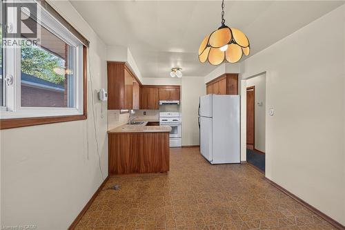 145 East 25Th Street, Hamilton, ON 