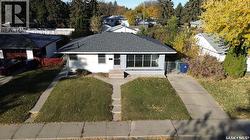 607 Q AVENUE N  Saskatoon, SK S7L 2Y2