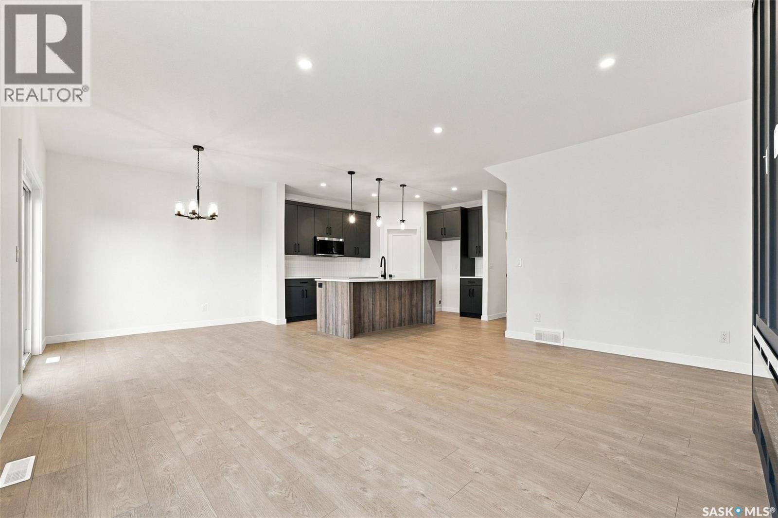 247 Doran Way, Saskatoon, SK