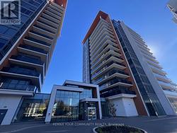 1602B - 9600 YONGE STREET Richmond Hill, ON L4C 0X3