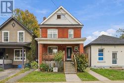32 OAK AVENUE  Hamilton, ON L8L 5M8
