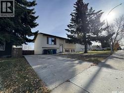 522 Silverwood ROAD  Saskatoon, SK S7K 6R4