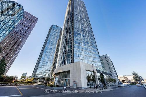 1805 - 2908 HIGHWAY 7 ROAD  Vaughan, ON L4K 0K5