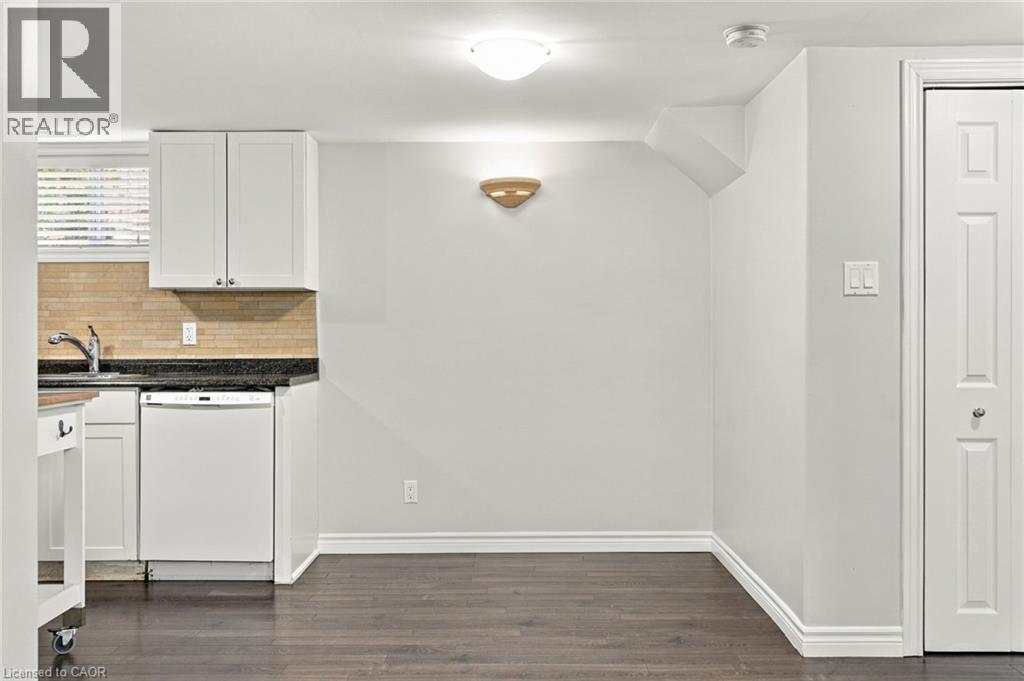 52 Dudhope Avenue, Cambridge, ON
