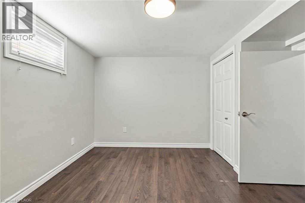 52 Dudhope Avenue, Cambridge, ON