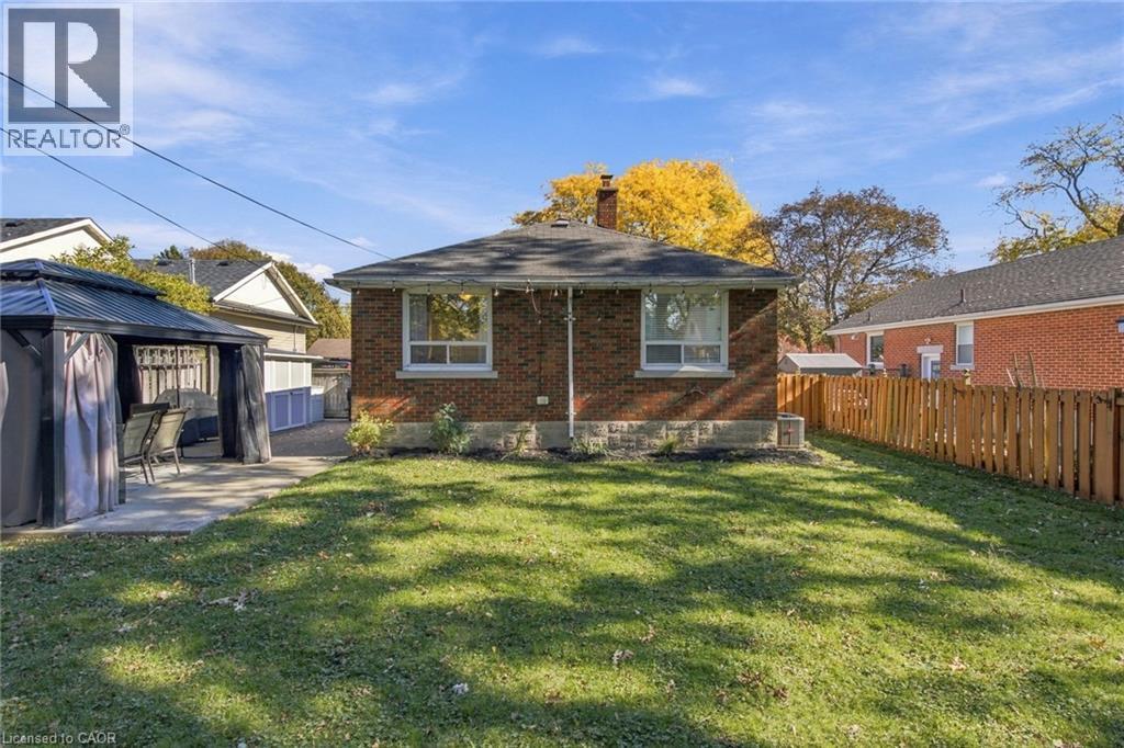 52 Dudhope Avenue, Cambridge, ON