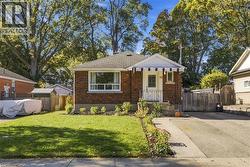 52 DUDHOPE Avenue  Cambridge, ON N1R 4T5