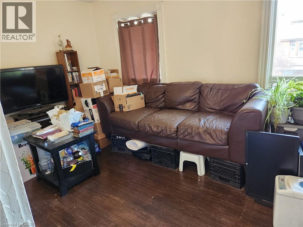 25 Gladstone Avenue, Hamilton, ON