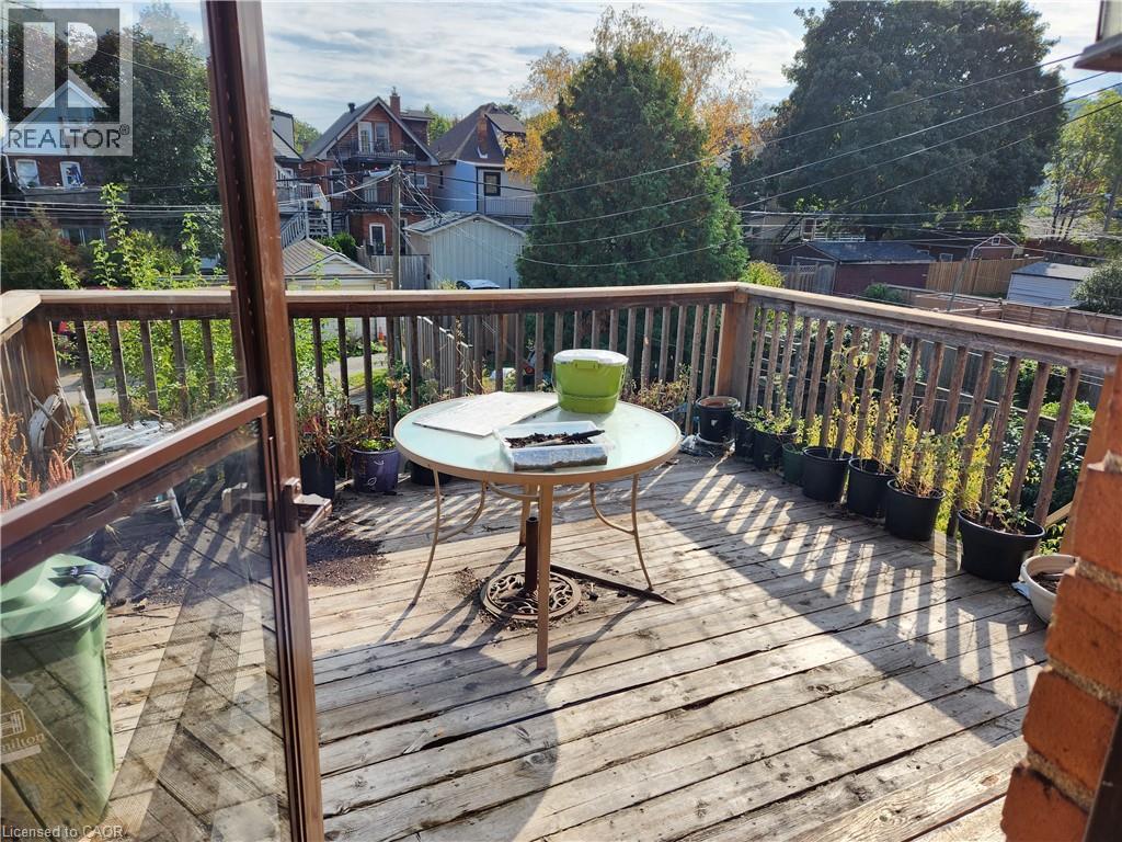 25 Gladstone Avenue, Hamilton, ON
