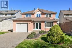 55 FUSILIER Drive  Hamilton, ON L9B 2E5