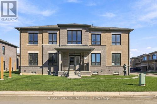 944 APPLE TERRACE  Milton, ON L9E 2C5