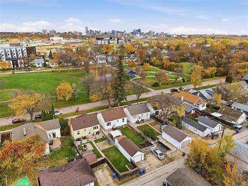 808 Beresford Avenue, Winnipeg, MB 