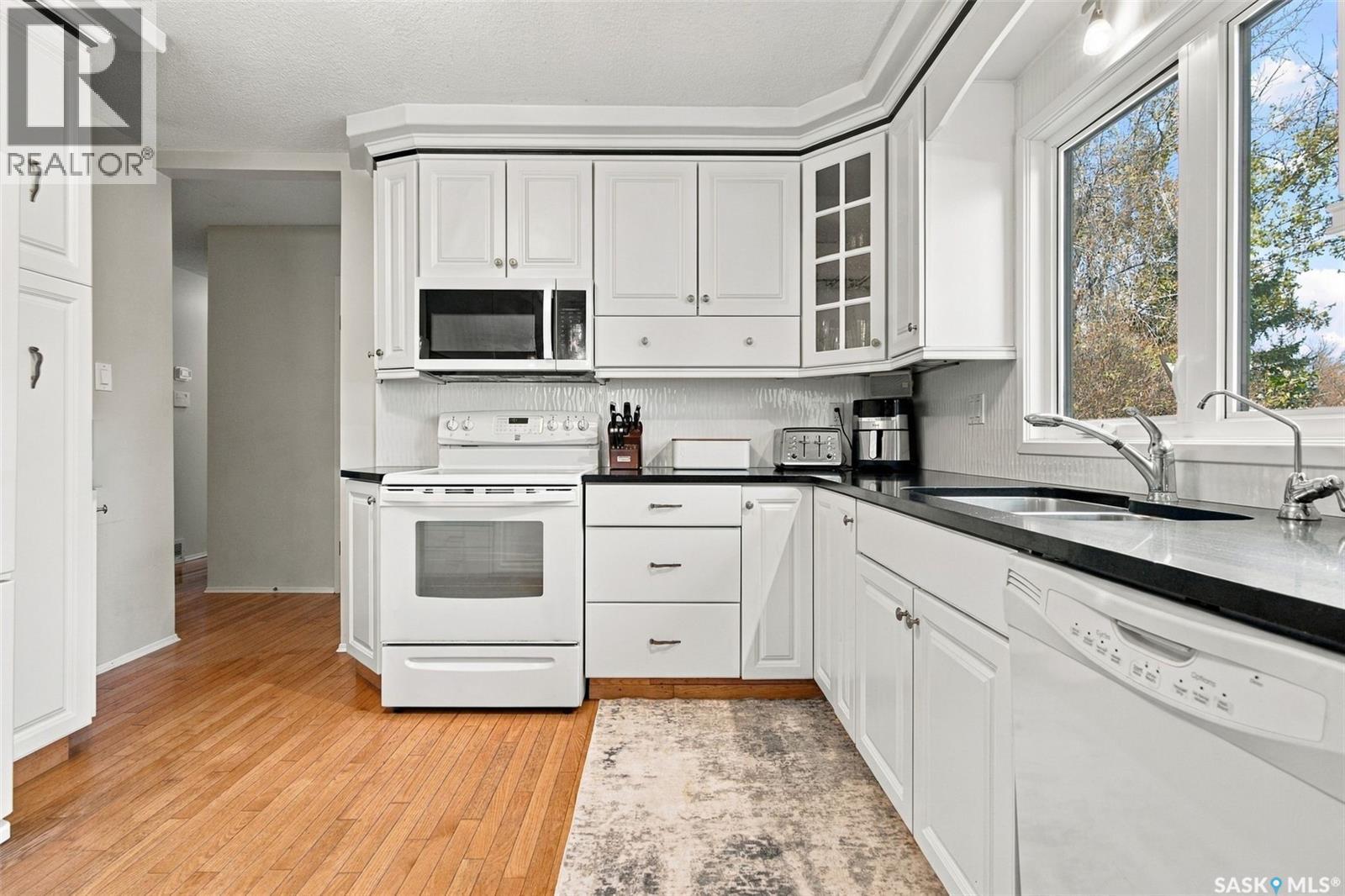 122 Michener Drive, Regina, SK