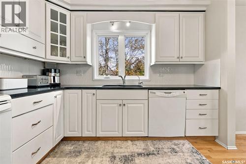 122 Michener Drive, Regina, SK 
