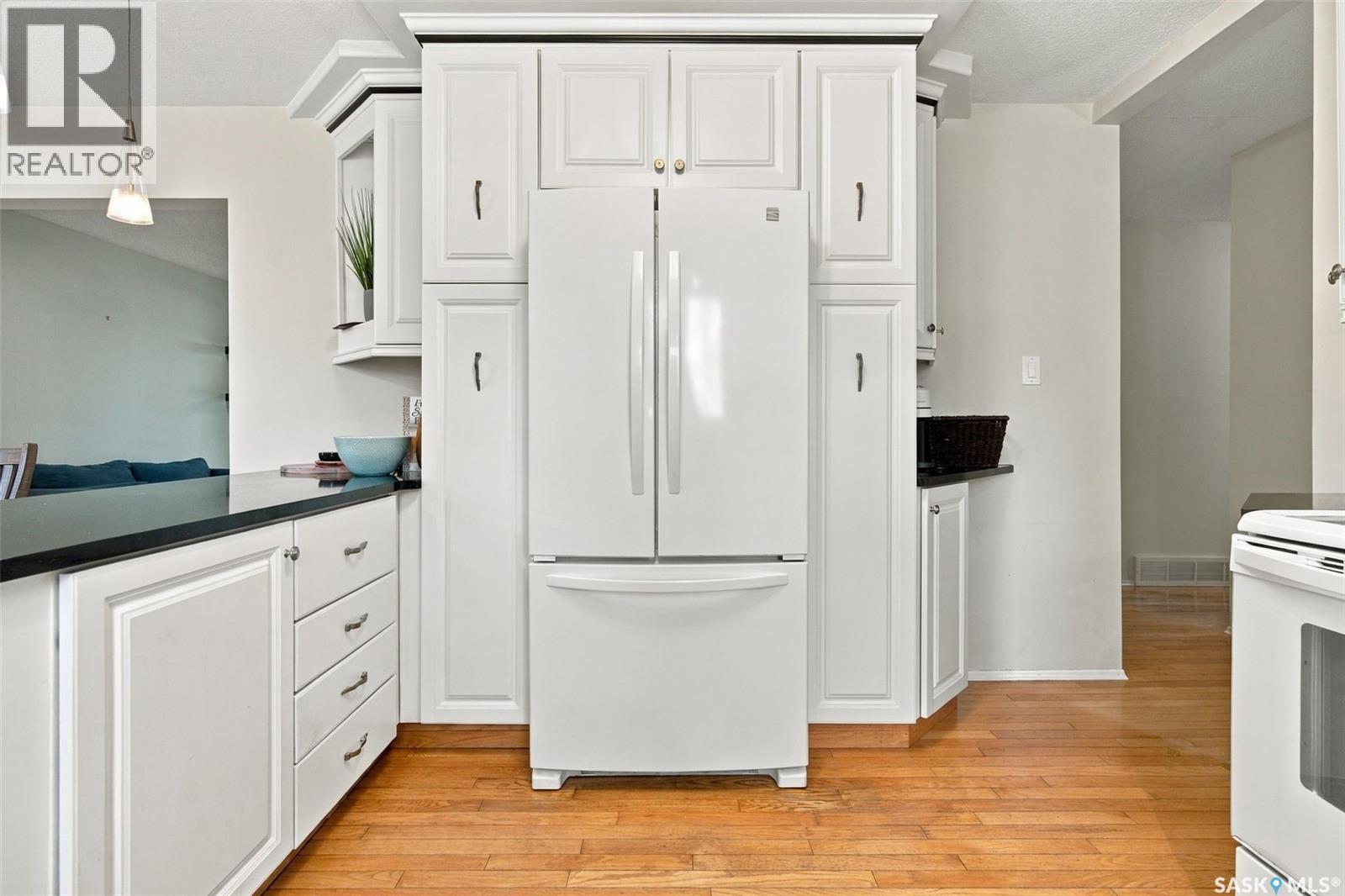 122 Michener Drive, Regina, SK