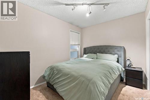 122 Michener Drive, Regina, SK 