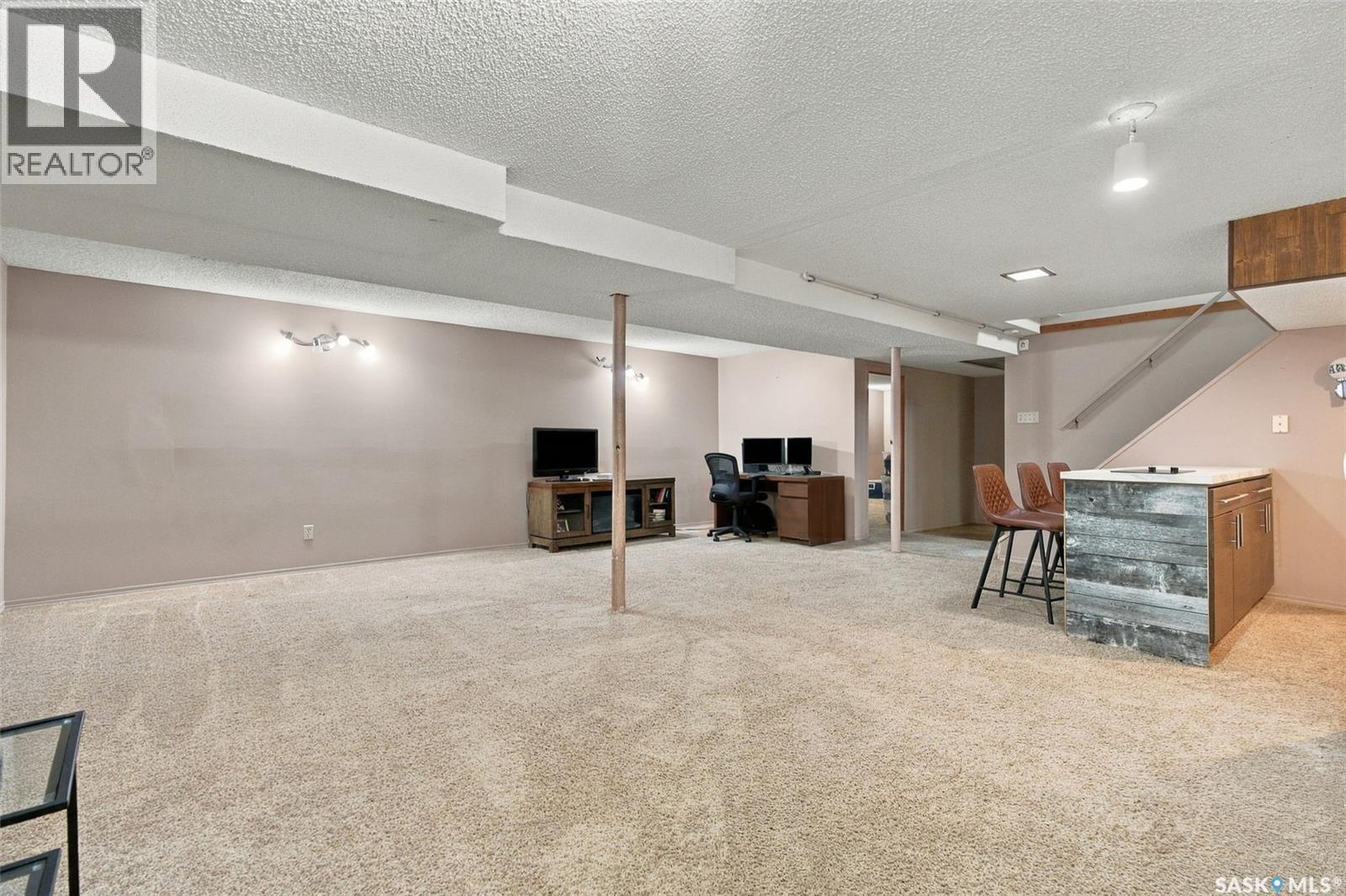 122 Michener Drive, Regina, SK