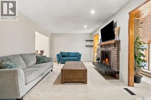 122 Michener Drive, Regina, SK 