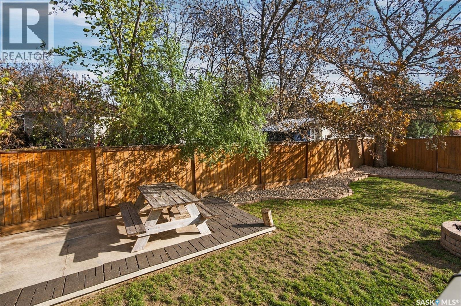 122 Michener Drive, Regina, SK