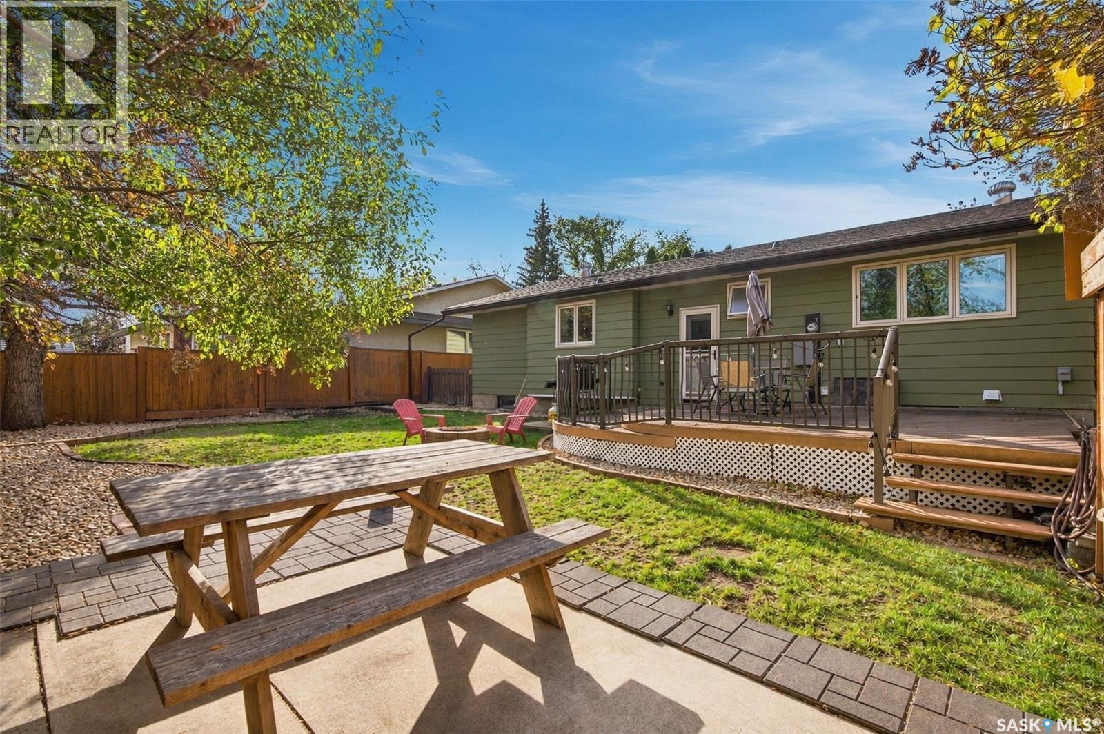 122 Michener Drive, Regina, SK