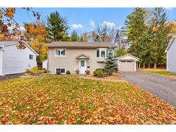 15 Lilac CRES  Fredericton, NB E3A 2G7