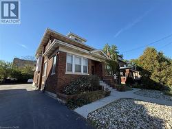 826 MAIN Street E  Hamilton, ON L8M 1L6