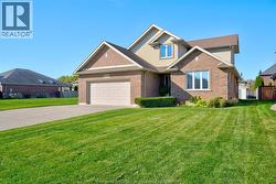 256 MAXWELL CRESCENT Lakeshore, ON N8L 0S9